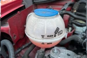 car maintenance for beginners - check car fluid levels